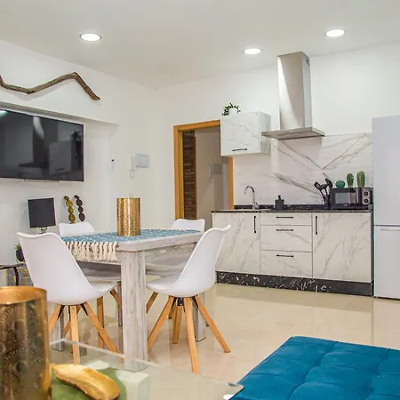 Centro Sandoval Apartment
